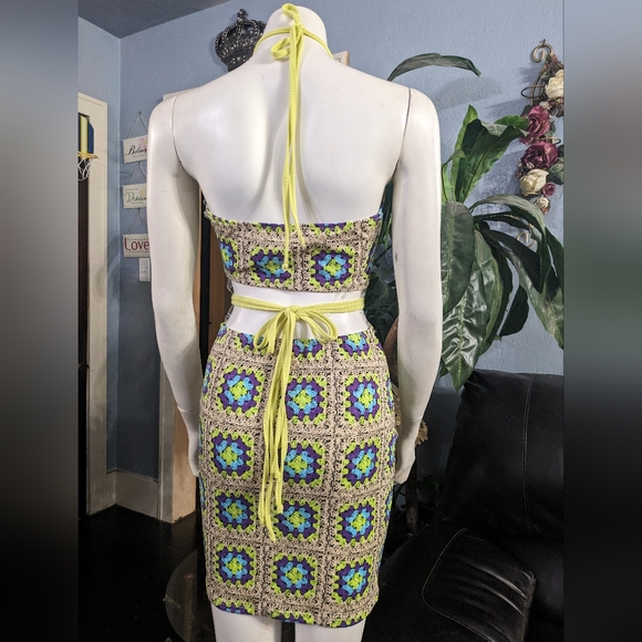 NWT Sexy Multicolor Bodycon Cut Out Halter Mini Dress By Rue21 Sizes Small - Picture 9 of 10